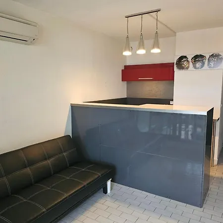 Village Naturiste Coursives Port Nature 4 *